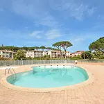 1 Bedroom Front In